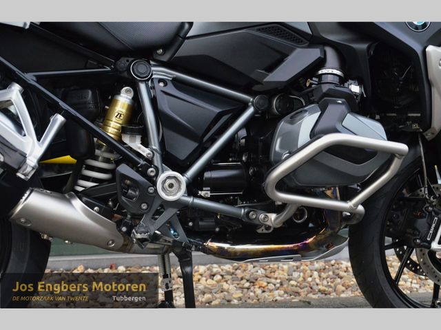 bmw - r-1250-gs-triple-black