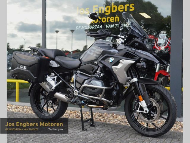 bmw - r-1250-gs-triple-black