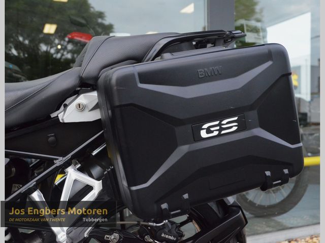 bmw - r-1250-gs-triple-black