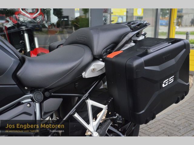 bmw - r-1250-gs-triple-black