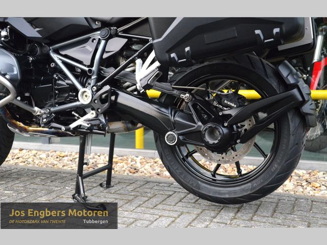 bmw - r-1250-gs-triple-black