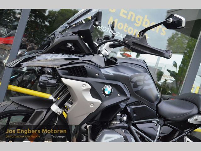bmw - r-1250-gs-triple-black