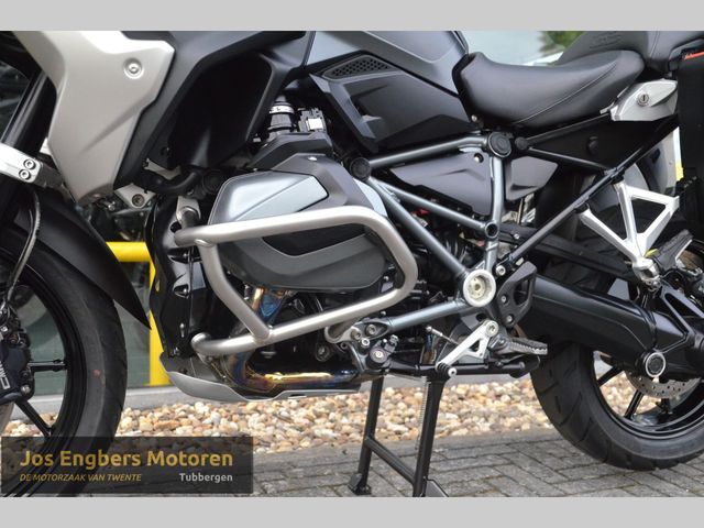 bmw - r-1250-gs-triple-black