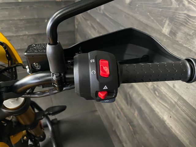 triumph - scrambler-400-xc