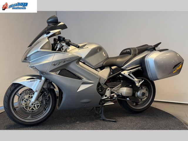honda - vfr-800
