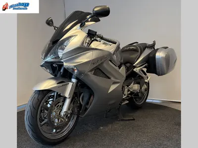 HONDA VFR 800 – foto 3
