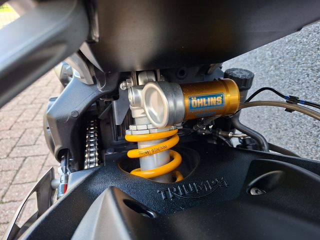 triumph - street-triple-765-rs