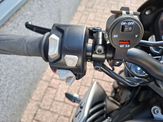 triumph - street-triple-765-rs