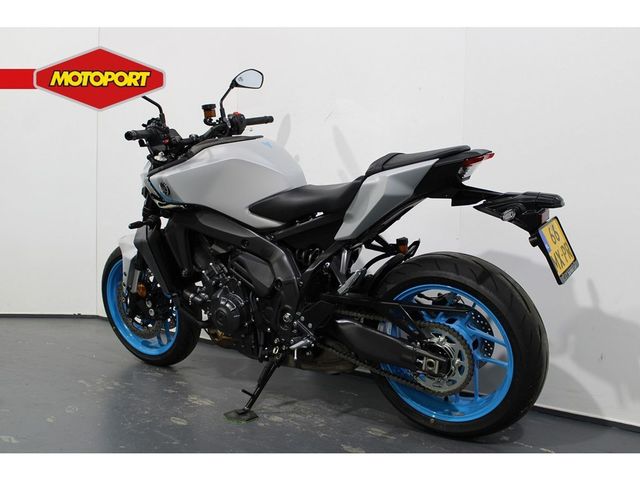 yamaha - mt-09-y-amt