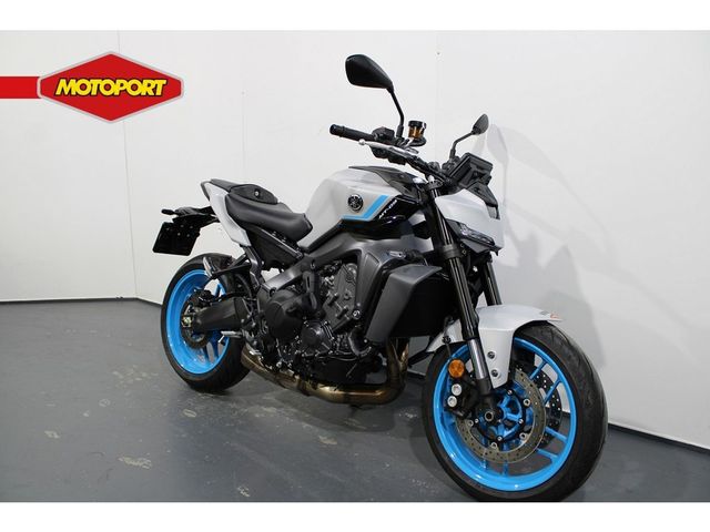 yamaha - mt-09-y-amt