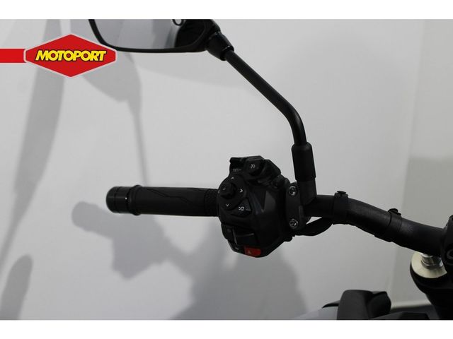 yamaha - mt-09-y-amt