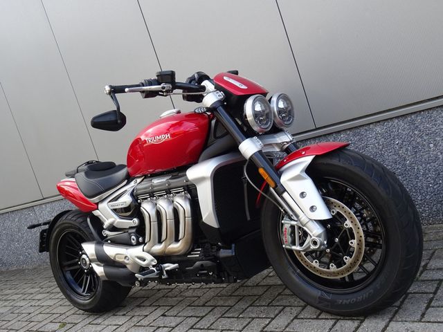 triumph - rocket-iii-r