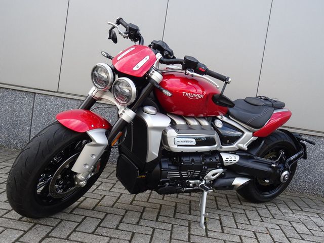 triumph - rocket-iii-r