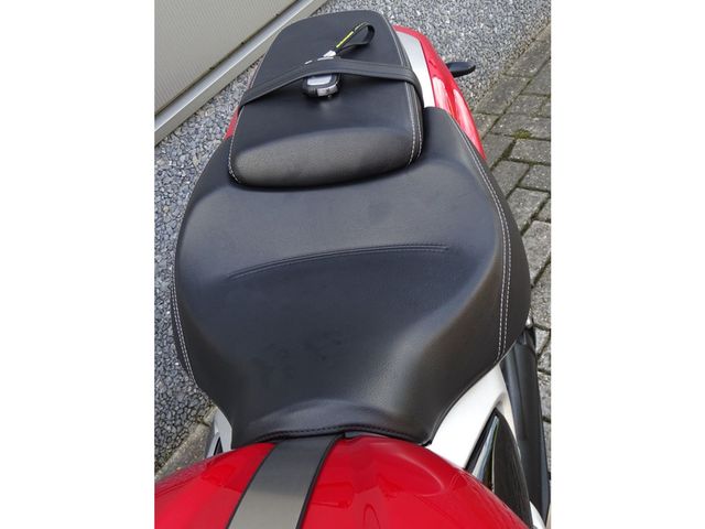 triumph - rocket-iii-r