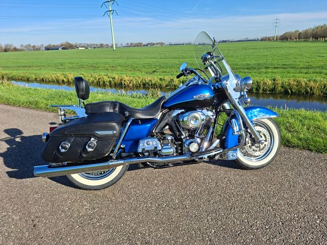 harley-davidson - road-king-classic-flhrc