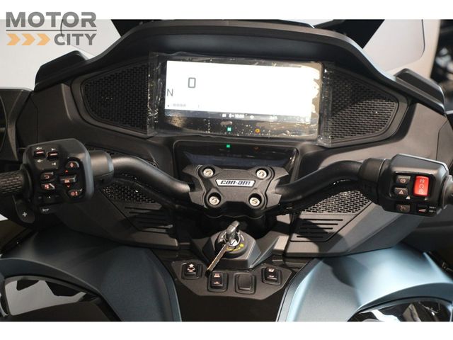can-am - spyder-rt-limited