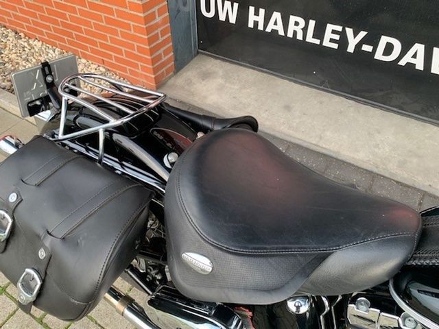 harley-davidson - springer-classic-flstsc-softail