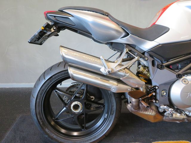 mv-agusta - brutale-910-r