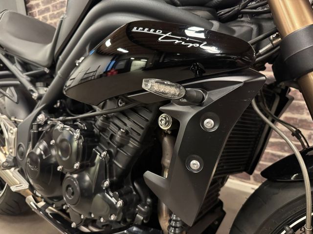 triumph - speed-triple-1050