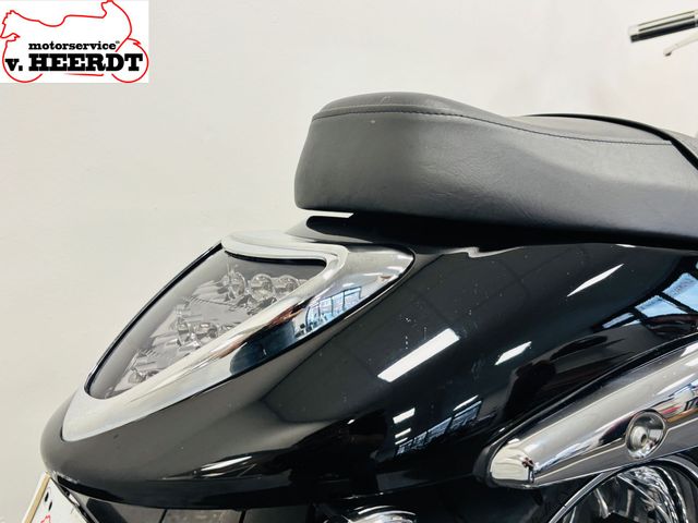 suzuki - m-1800-r-intruder