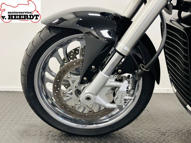 suzuki - m-1800-r-intruder