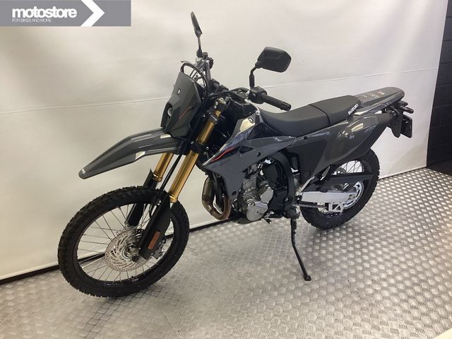 suzuki - dr-z-400-s