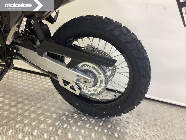 suzuki - dr-z-400-s