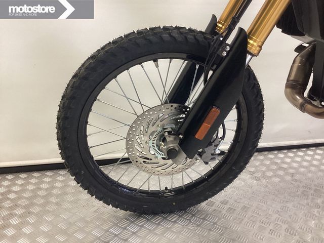 suzuki - dr-z-400-s