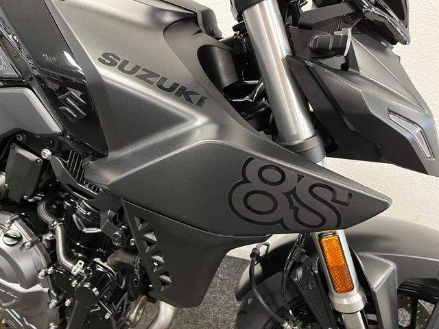 suzuki - gsx-8s