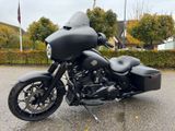 HARLEY-DAVIDSON STREET GLIDE SPECIAL FLHXS