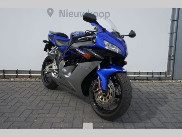 honda - cbr-1000-rr-fireblade