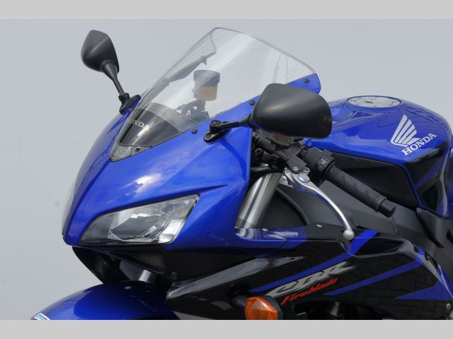 honda - cbr-1000-rr-fireblade