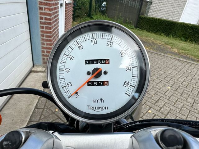 triumph - speedmaster