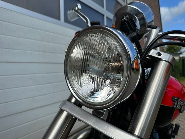 triumph - speedmaster