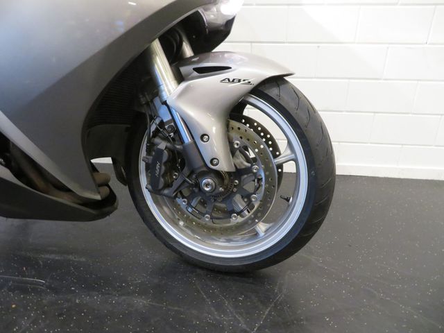 honda - vfr-1200-f