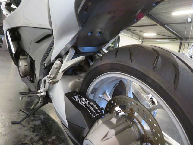 honda - vfr-1200-f