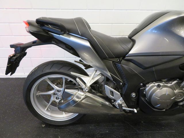 honda - vfr-1200-f
