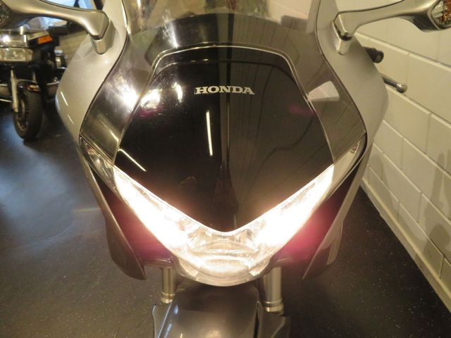honda - vfr-1200-f