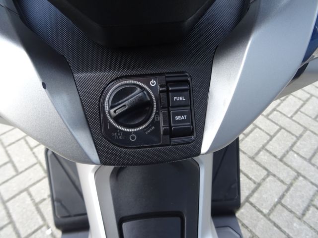 honda - nss-300-forza-c-abs