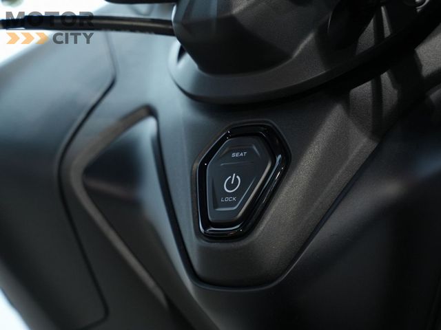 yamaha - tmax-560