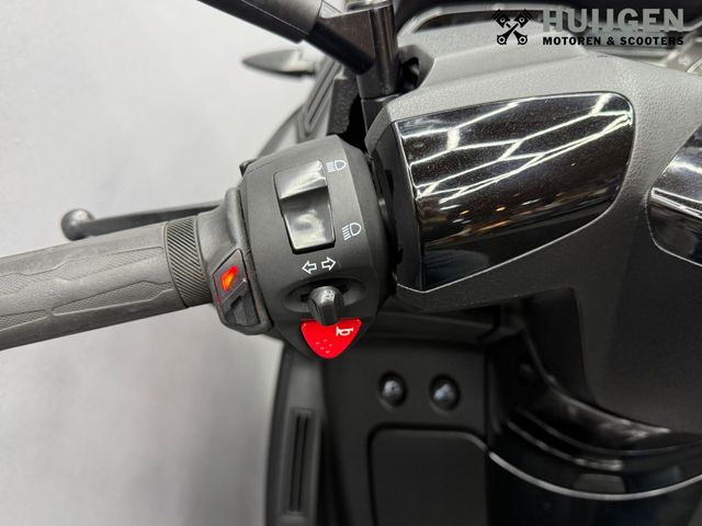 peugeot - metropolis-400