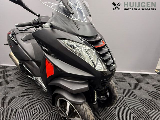 peugeot - metropolis-400