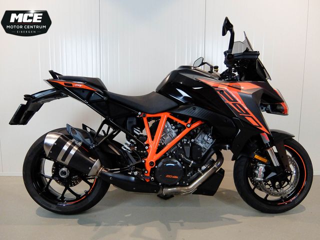 ktm - 1290-super-duke-gt