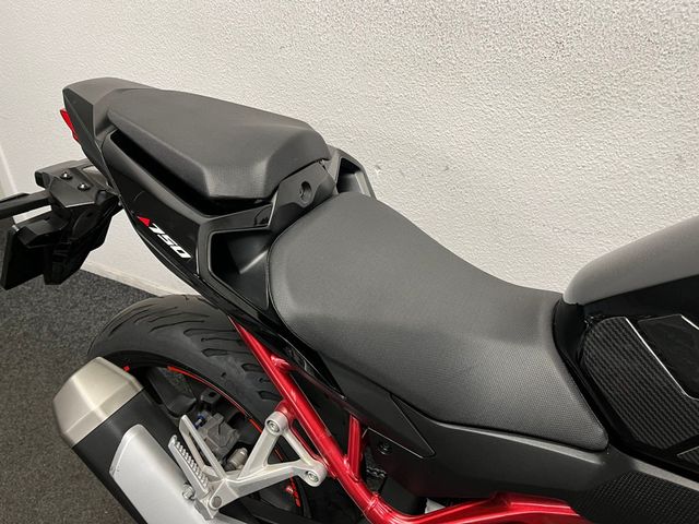 honda - cb-750-hornet