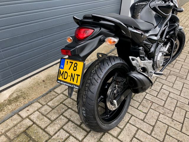 suzuki - sfv-650-gladius-abs