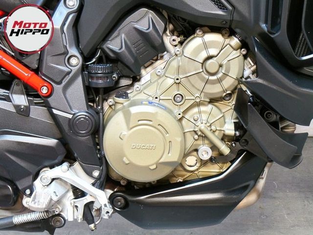 ducati - multistrada-v4-pikes-peak