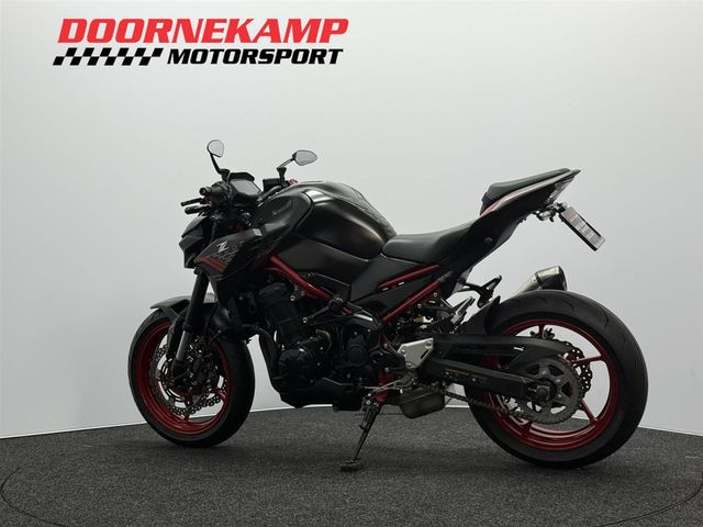 kawasaki - z900