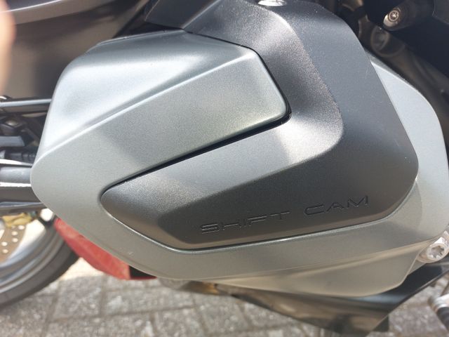 bmw - r-1250-rt