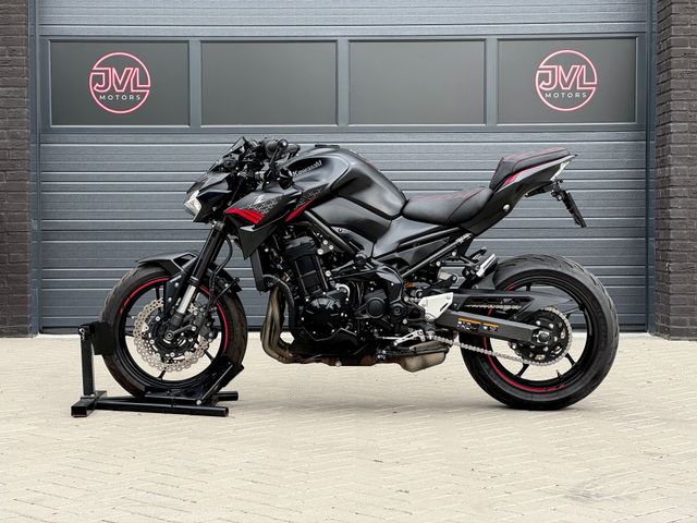 kawasaki - z900
