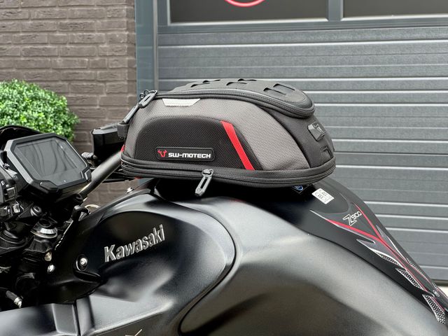 kawasaki - z900